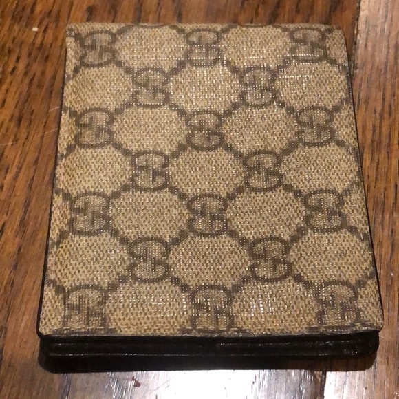 M GUCCI GG Supreme Brown Leather Coated Canvas Monogram Bifold Wallet - Picture 14 of 17